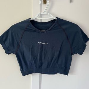 Alphalete Amplify Seamless Crop Top size medium